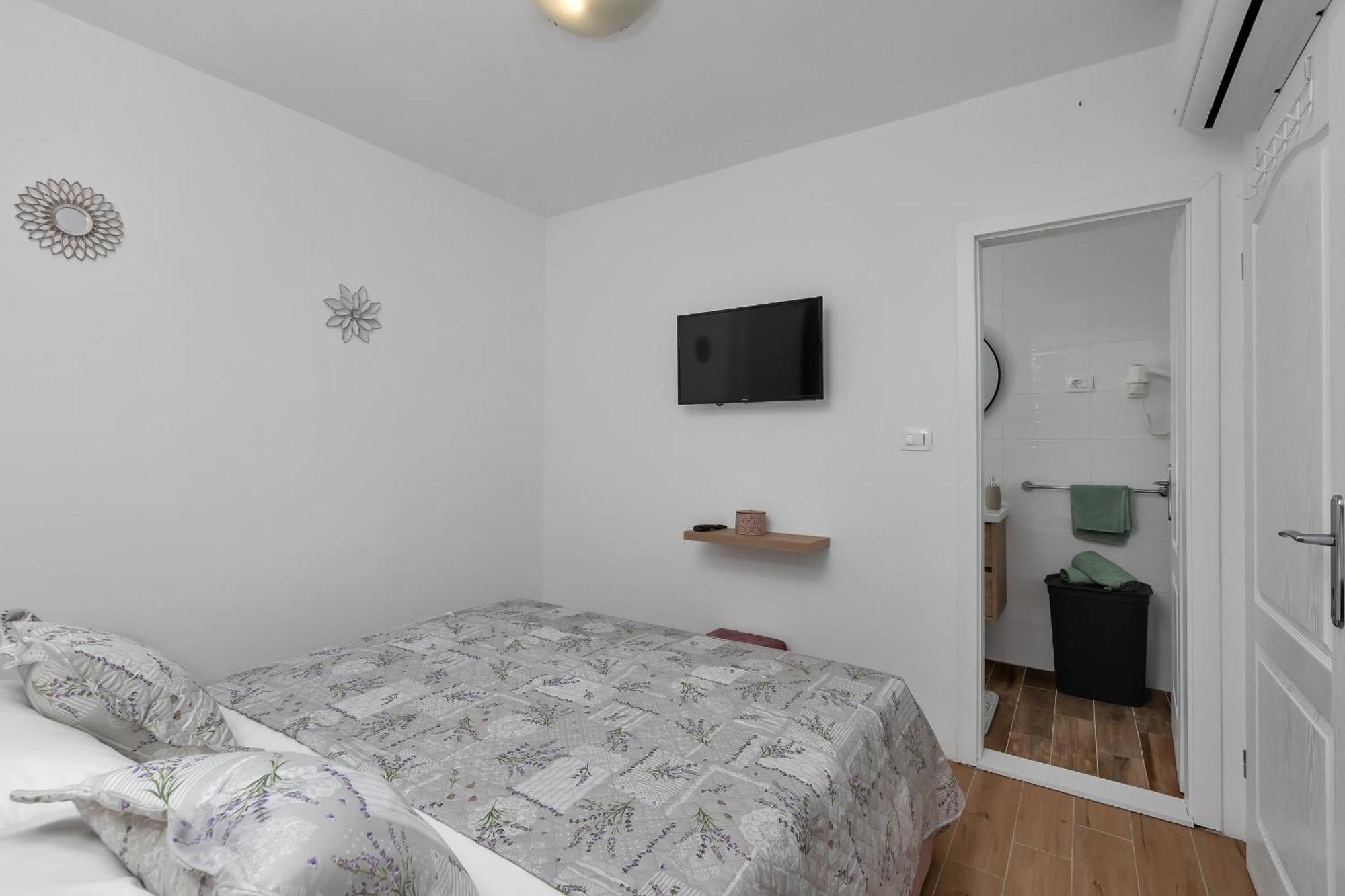 Holiday Home Danica Ozici Екстер'єр фото