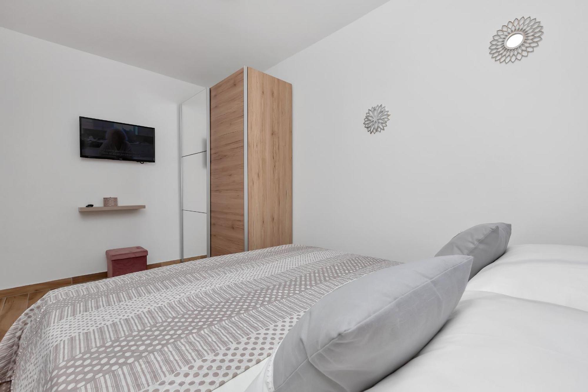 Holiday Home Danica Ozici Екстер'єр фото